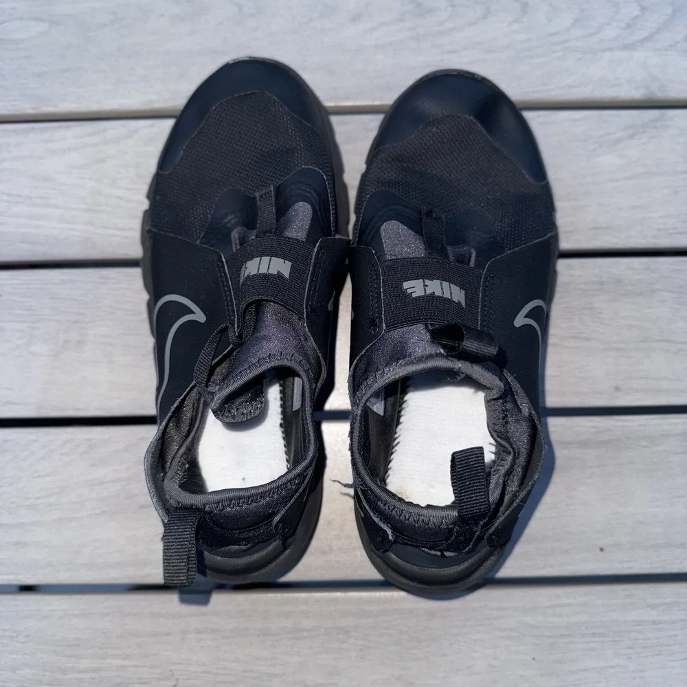 Nike Flex Runner  Black Anthracite Youth Running Low‎ Shoes Sneakers Sz 5Y